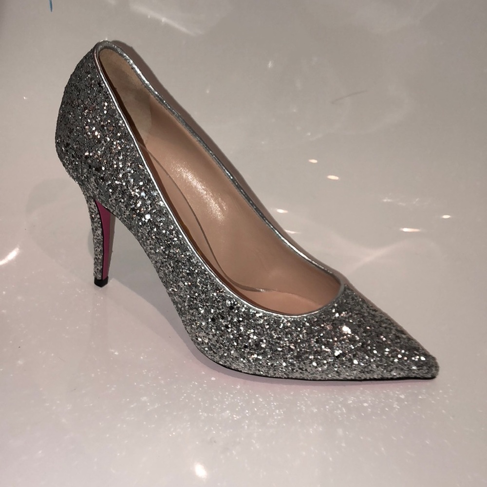 SOLD!!!   NIB Gucci Virginia glitter pump/ crystal heart.8.5 - Picture 5 of 8